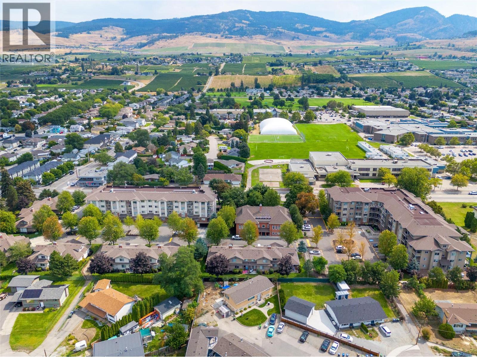 206 778 Rutland Road, Kelowna