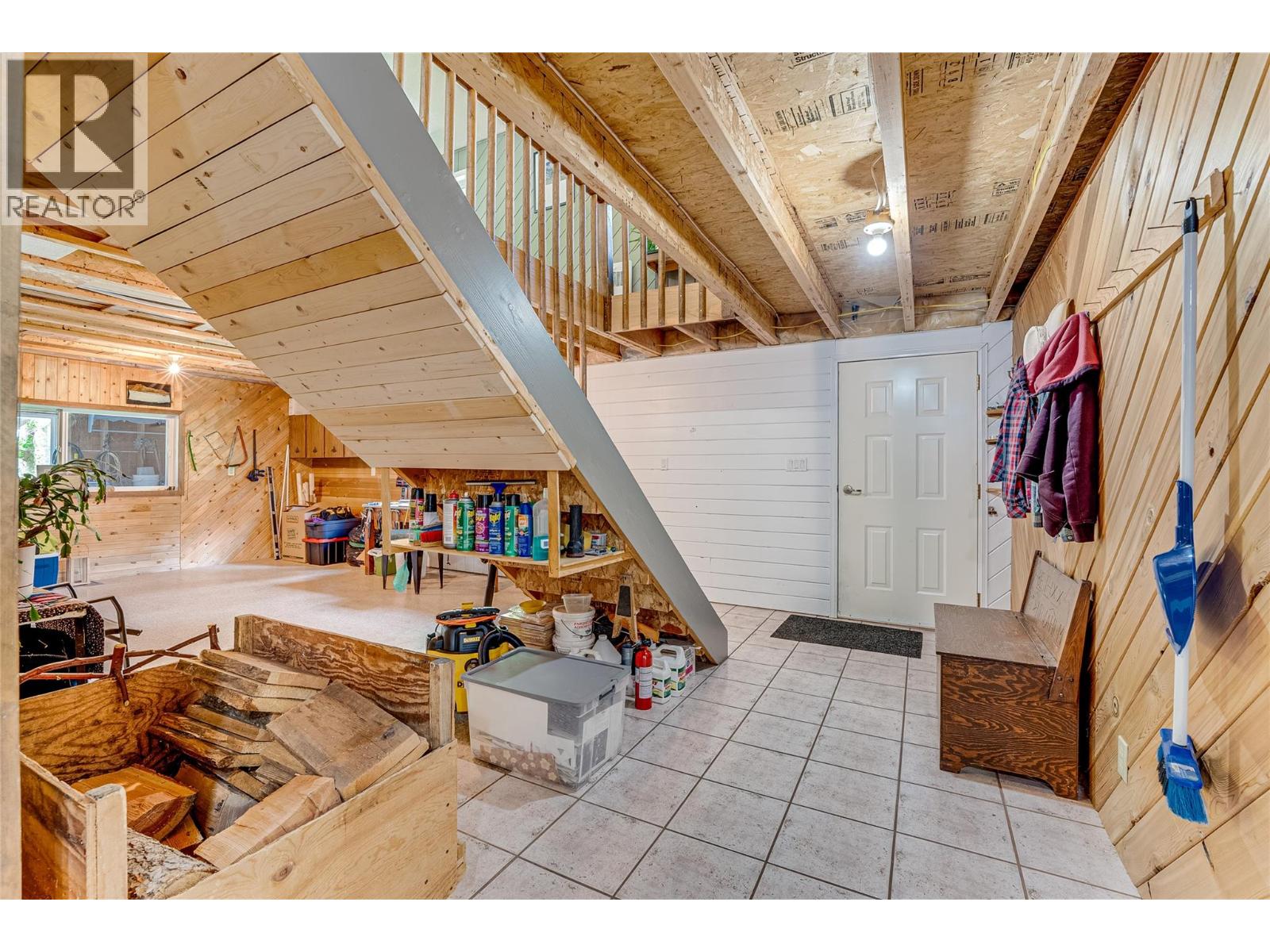 3315 Fiva Creek Road S, Westbridge