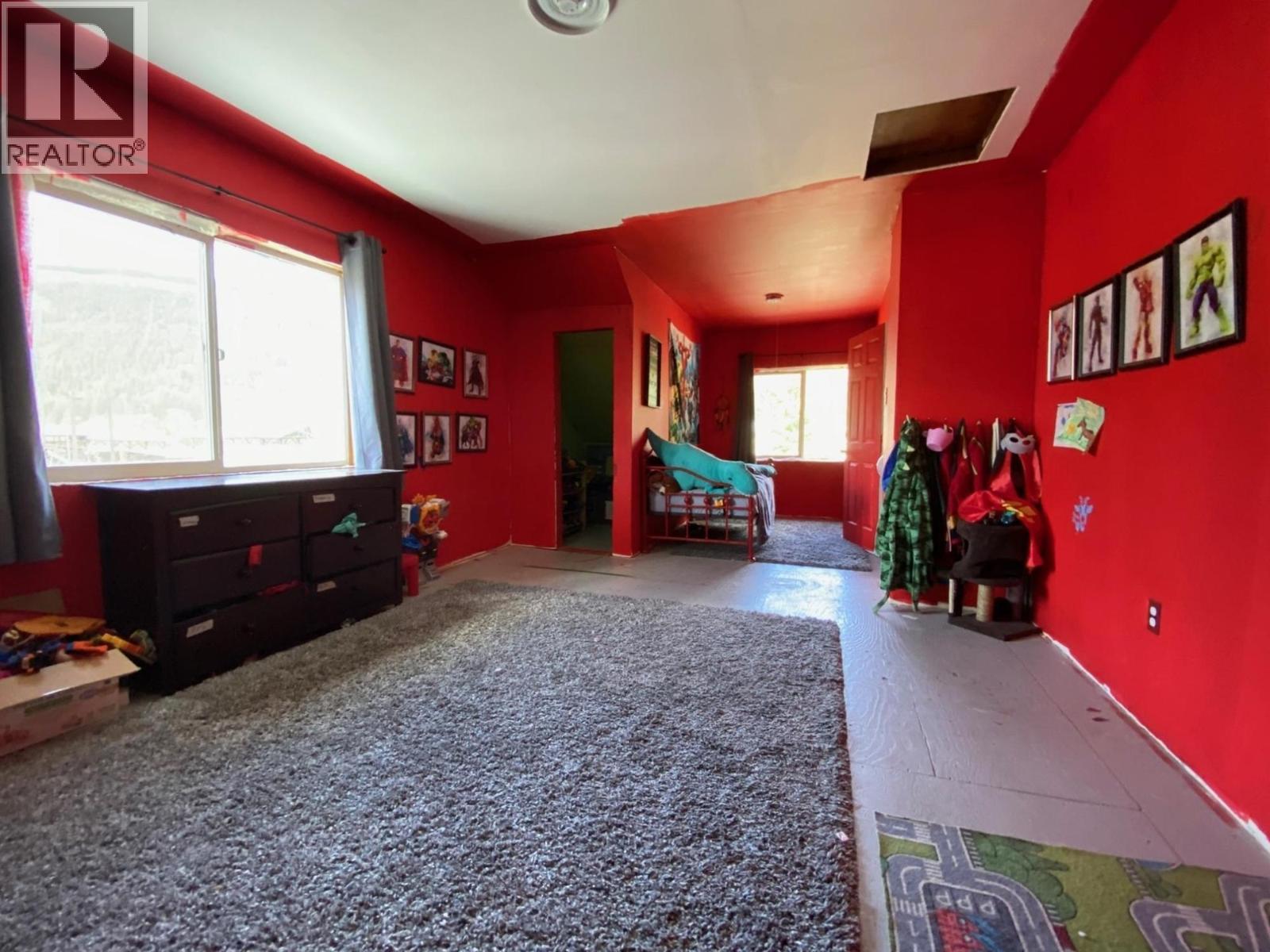 9857-9861 Church Street, Little Fort