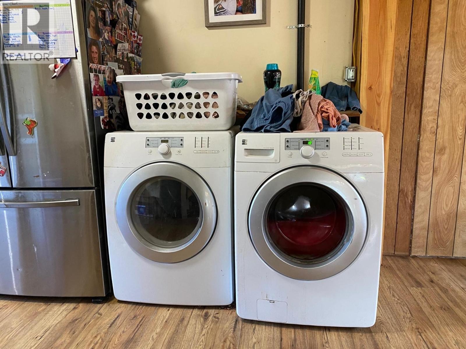 9857-9861 Church Street, Little Fort