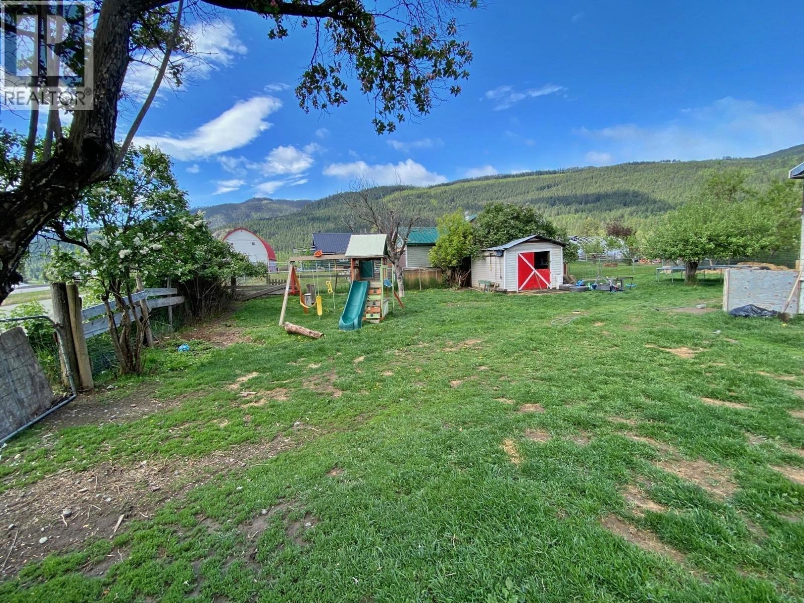 9857-9861 Church Street, Little Fort