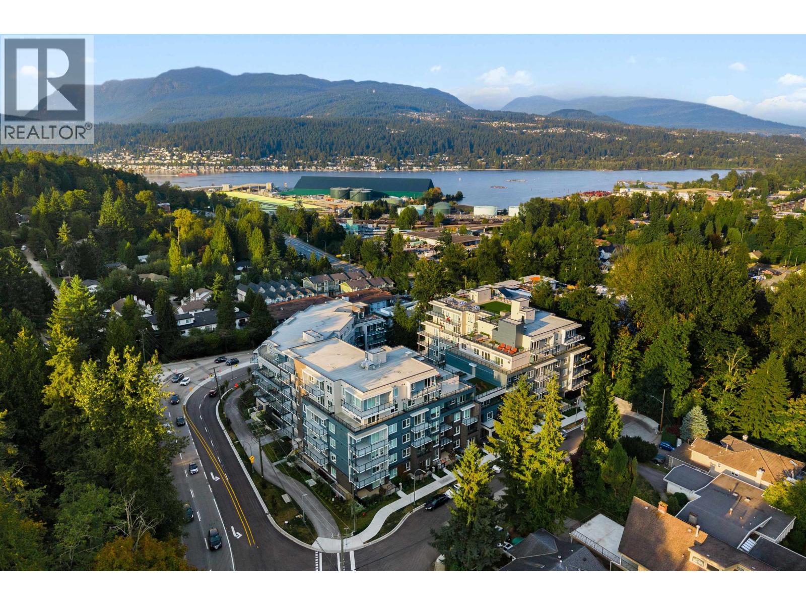 221 2002 ST. GEORGE STREET, Port Moody