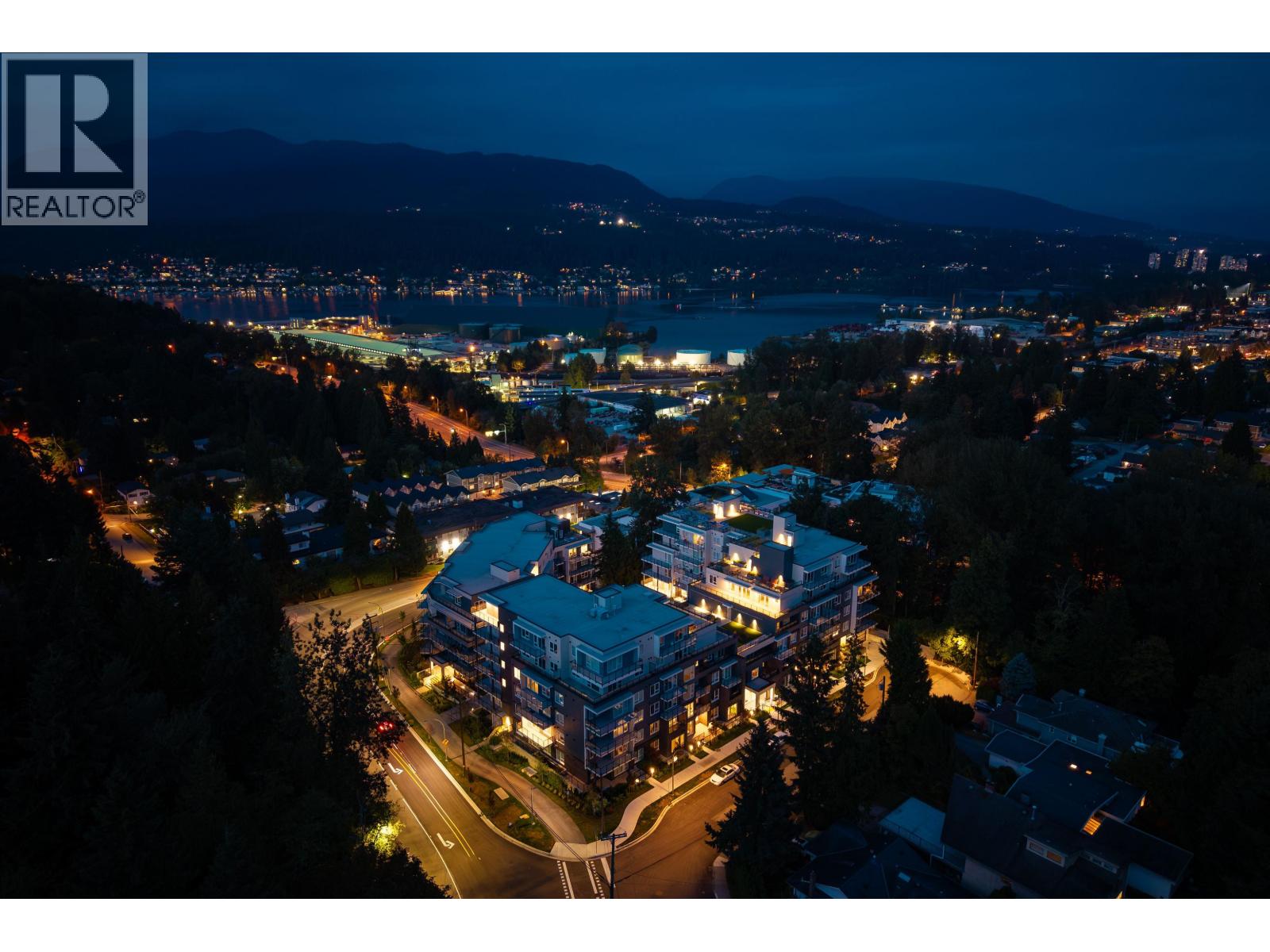 221 2002 ST. GEORGE STREET, Port Moody