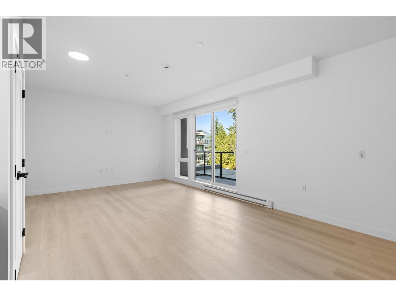 221 2002 ST. GEORGE STREET, Port Moody