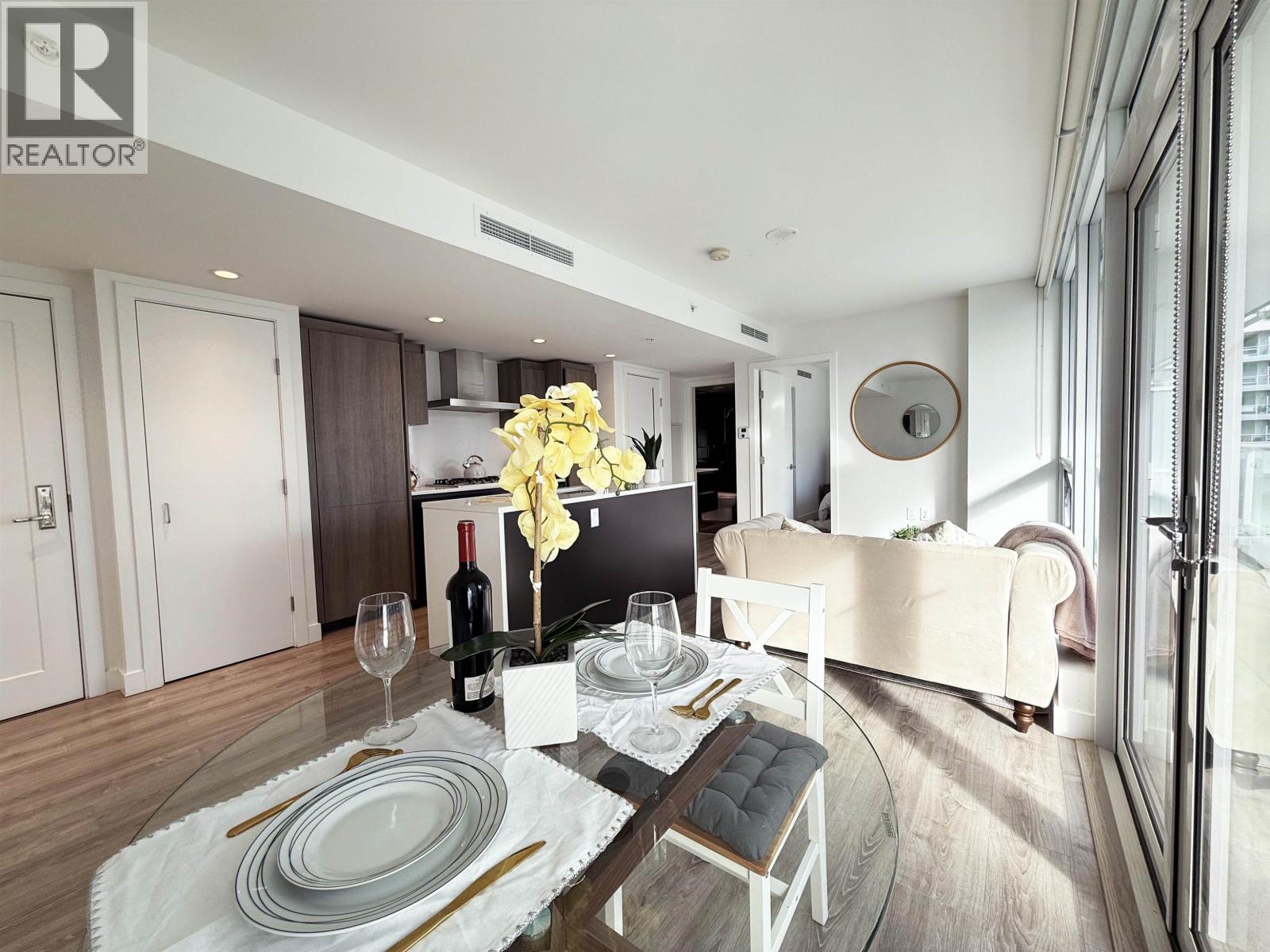 #561-6320 NO. 3 Road, Richmond