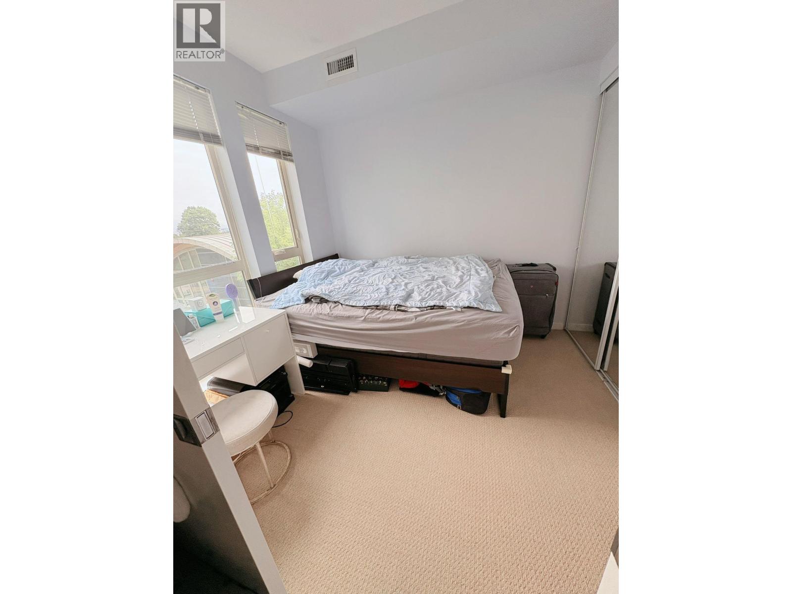 #398-4133 STOLBERG Street, Richmond