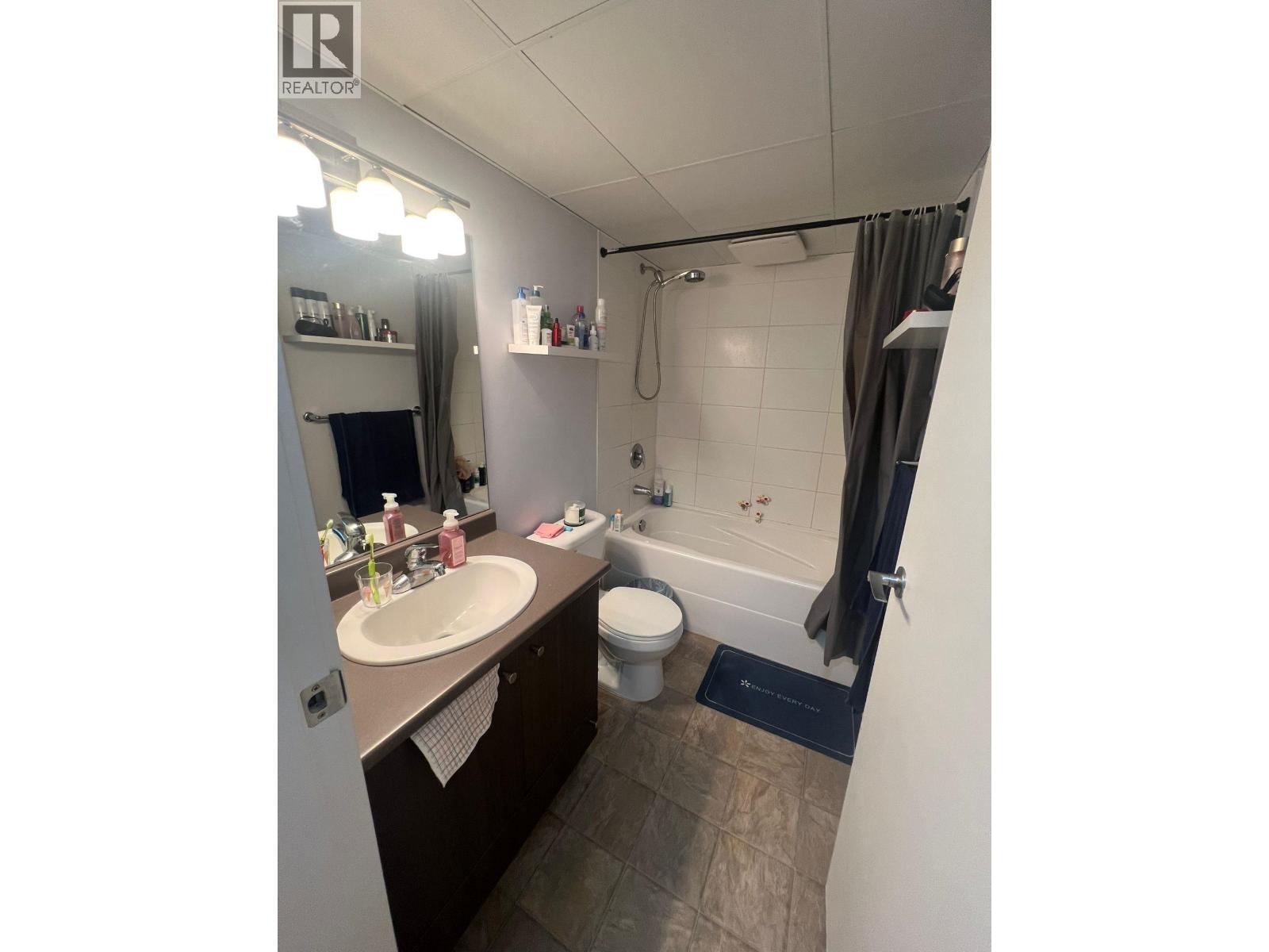 #398-4133 STOLBERG Street, Richmond