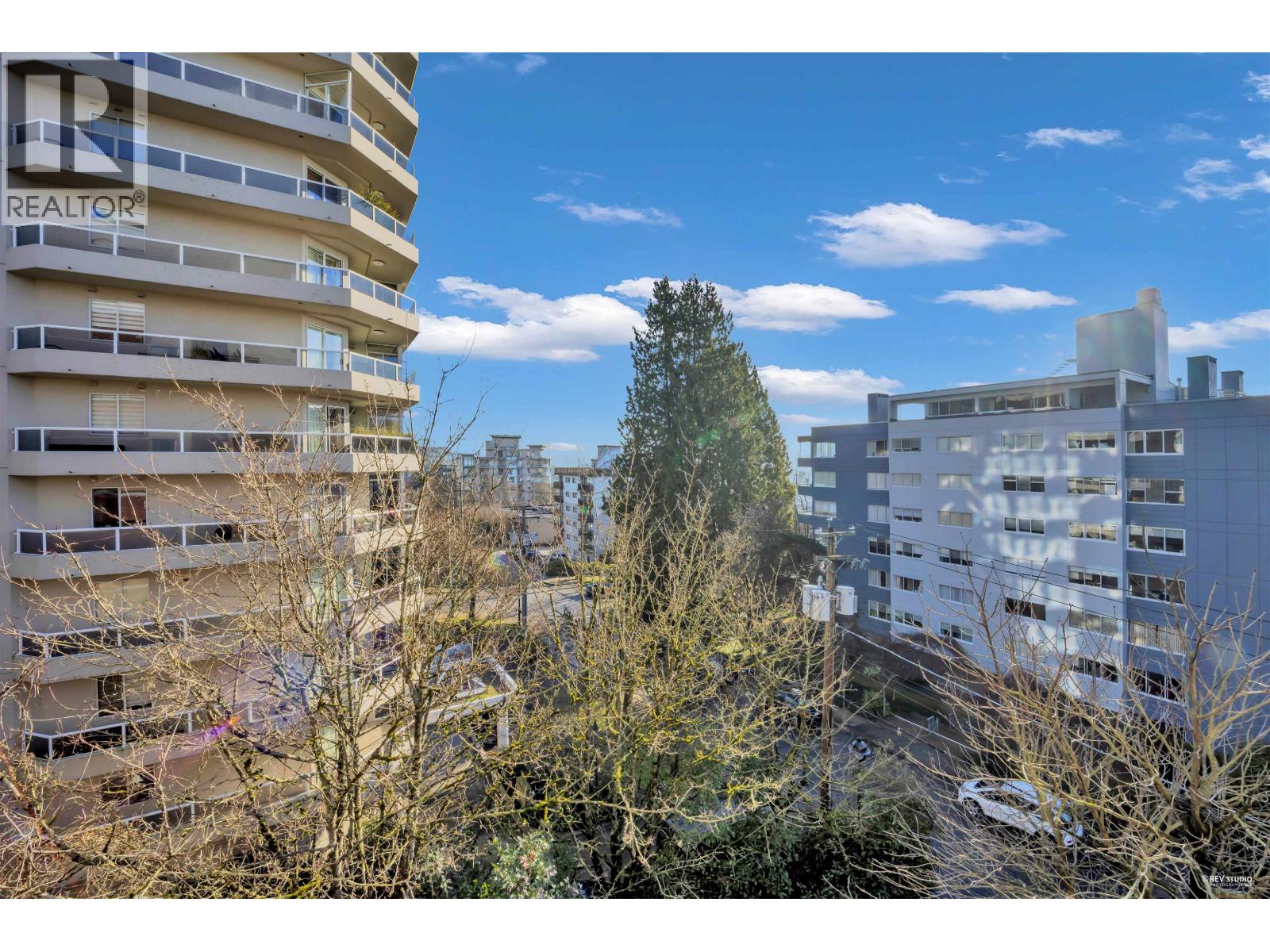 502 1737 DUCHESS AVENUE, West Vancouver