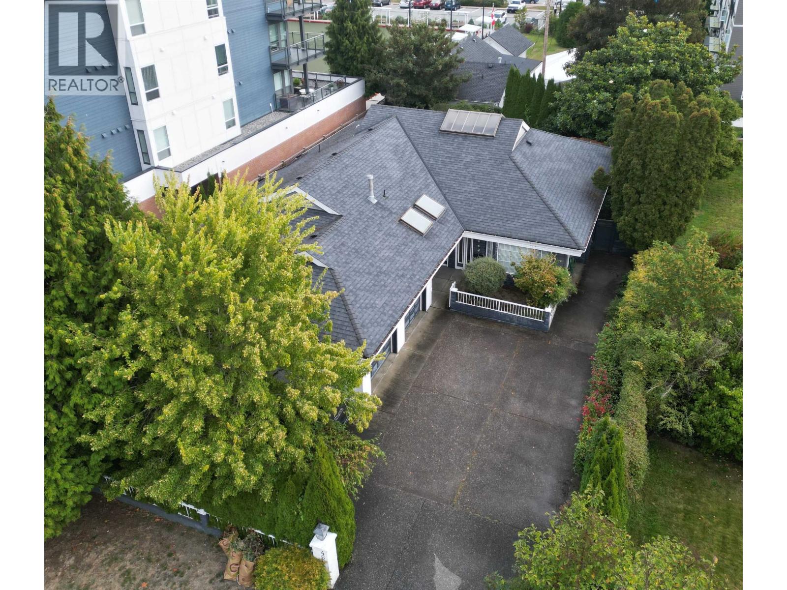 4664 51 Street, Delta