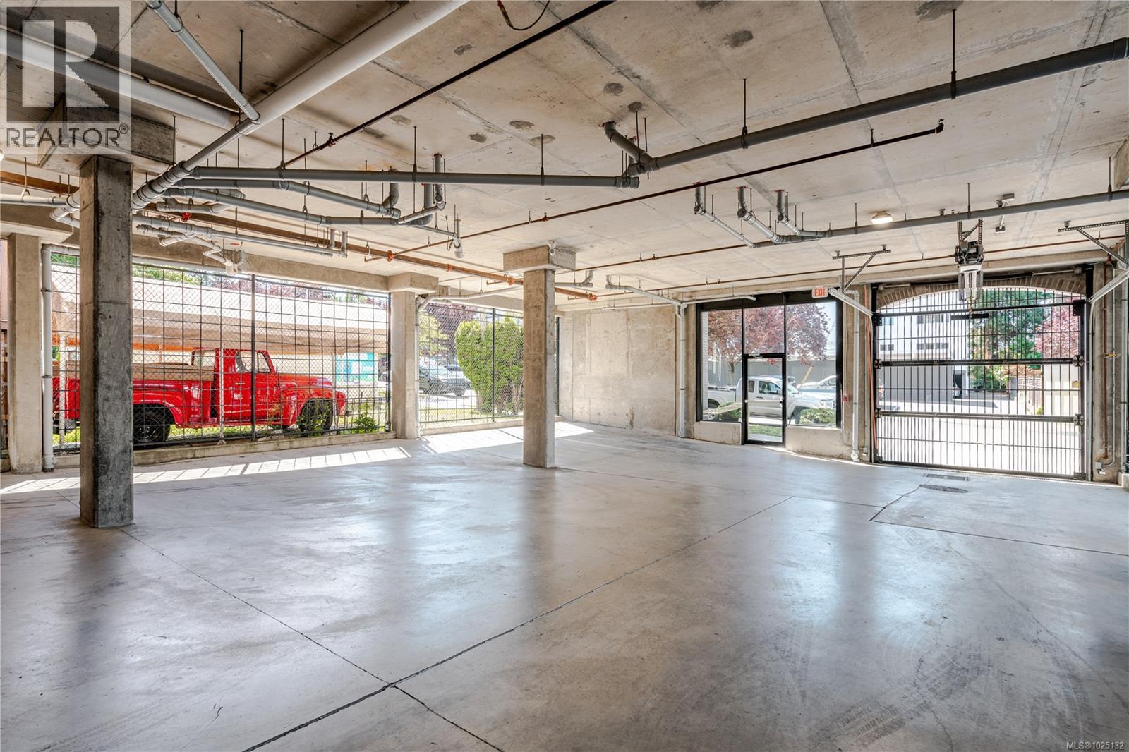 203 1121 Fort Street, Victoria