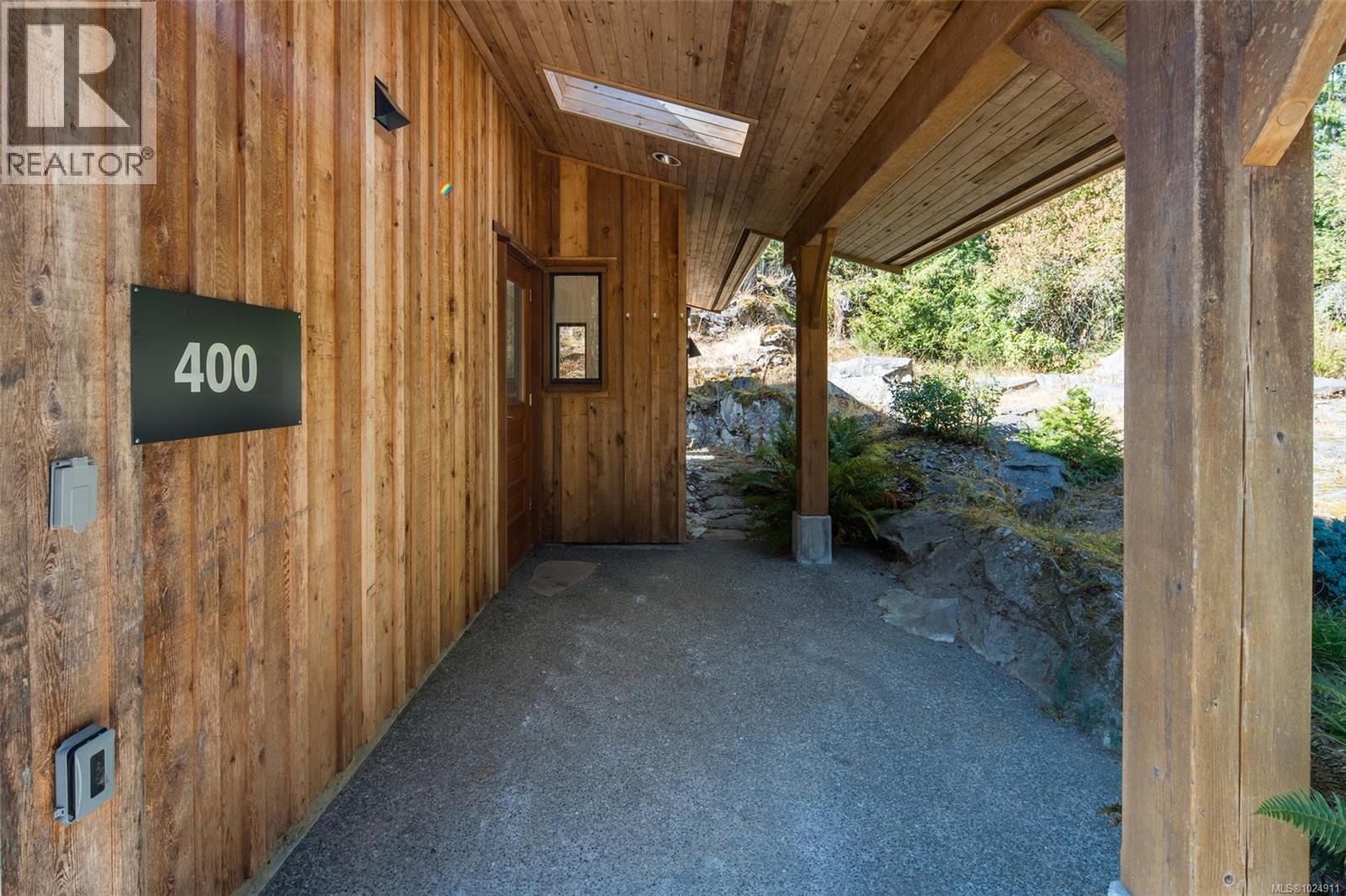  400 Baker Road, Salt Spring