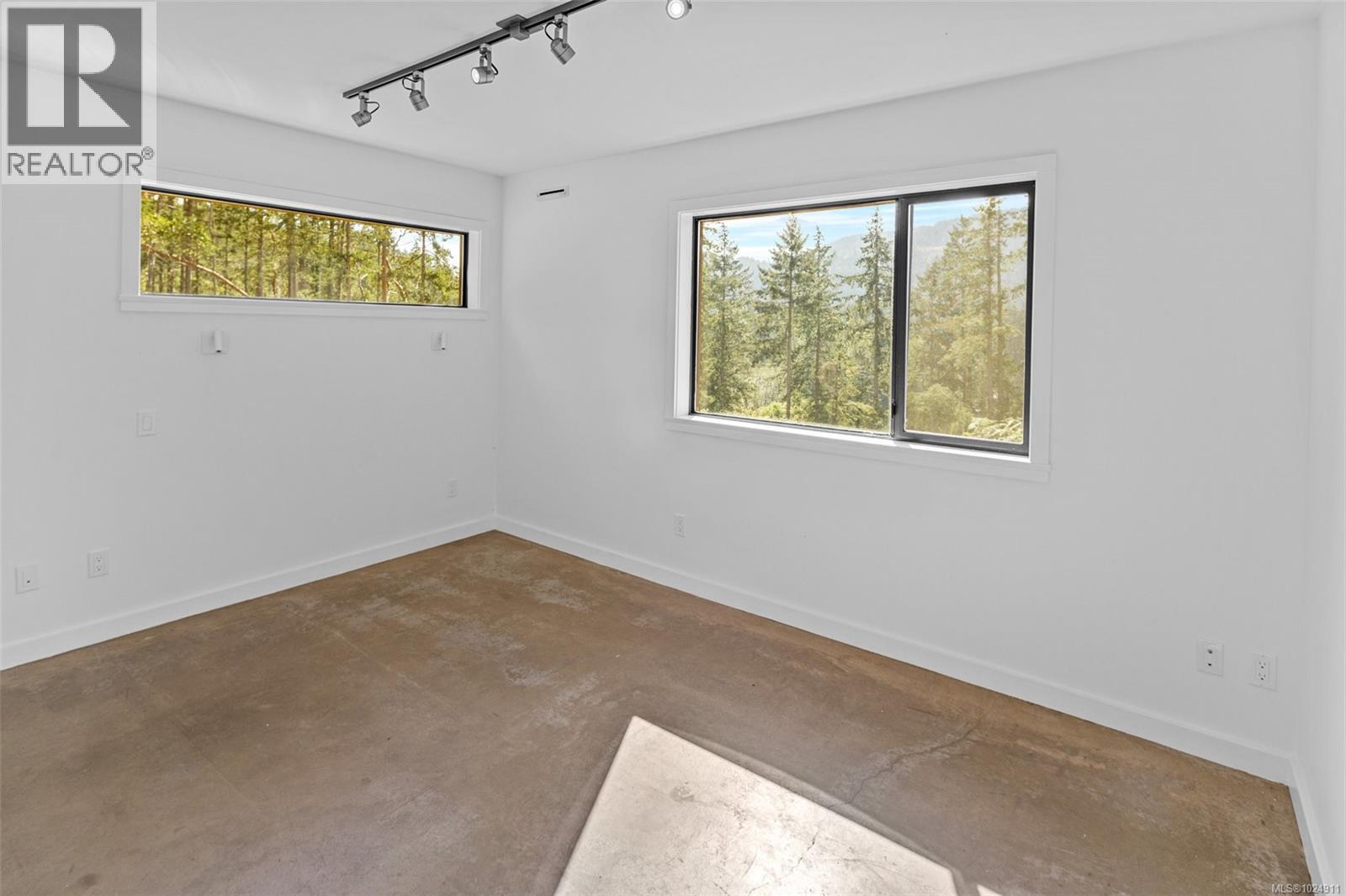  400 Baker Road, Salt Spring