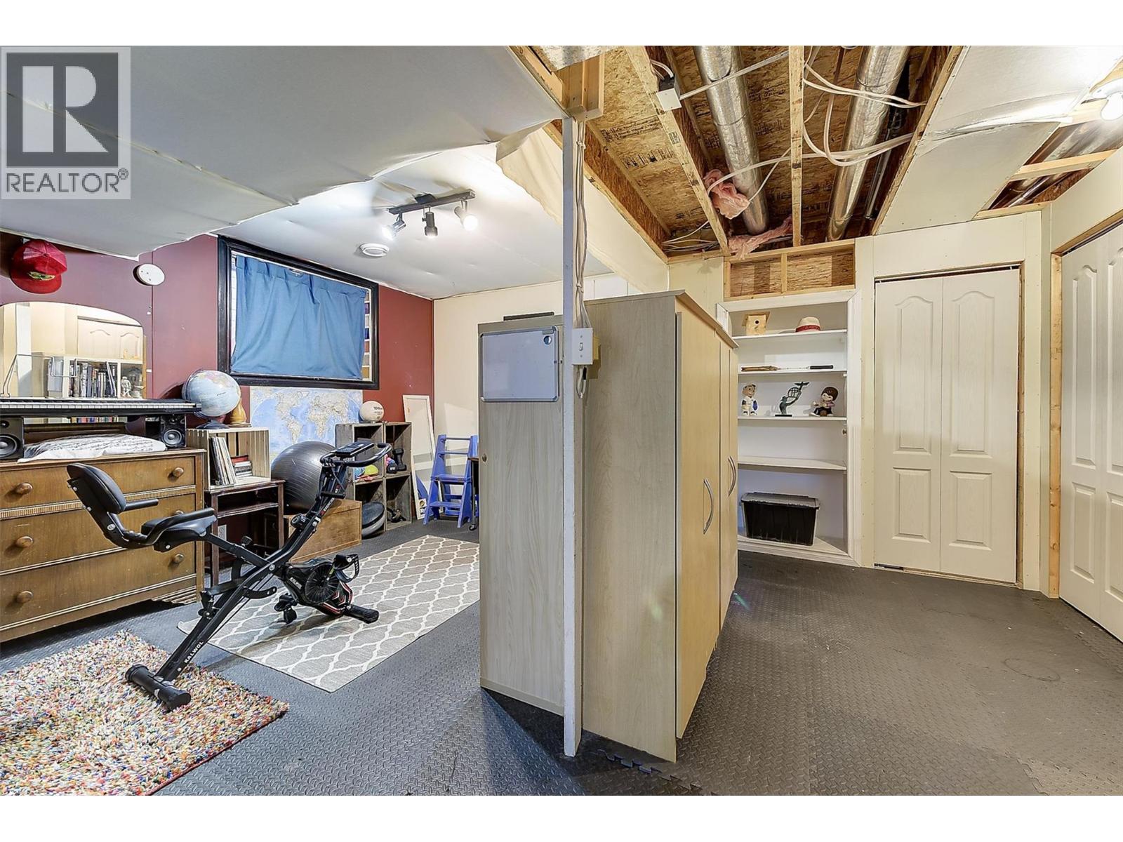 5280 Allenby Lane, Kelowna