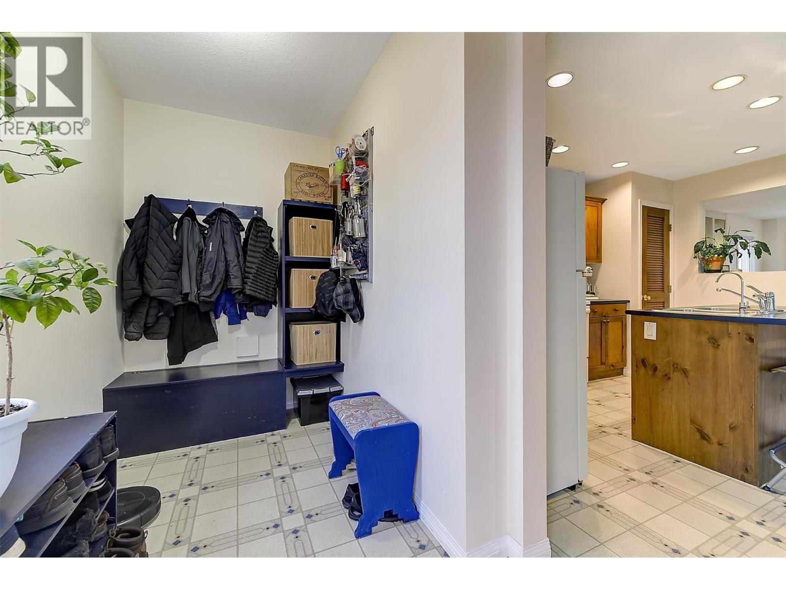 5280 Allenby Lane, Kelowna