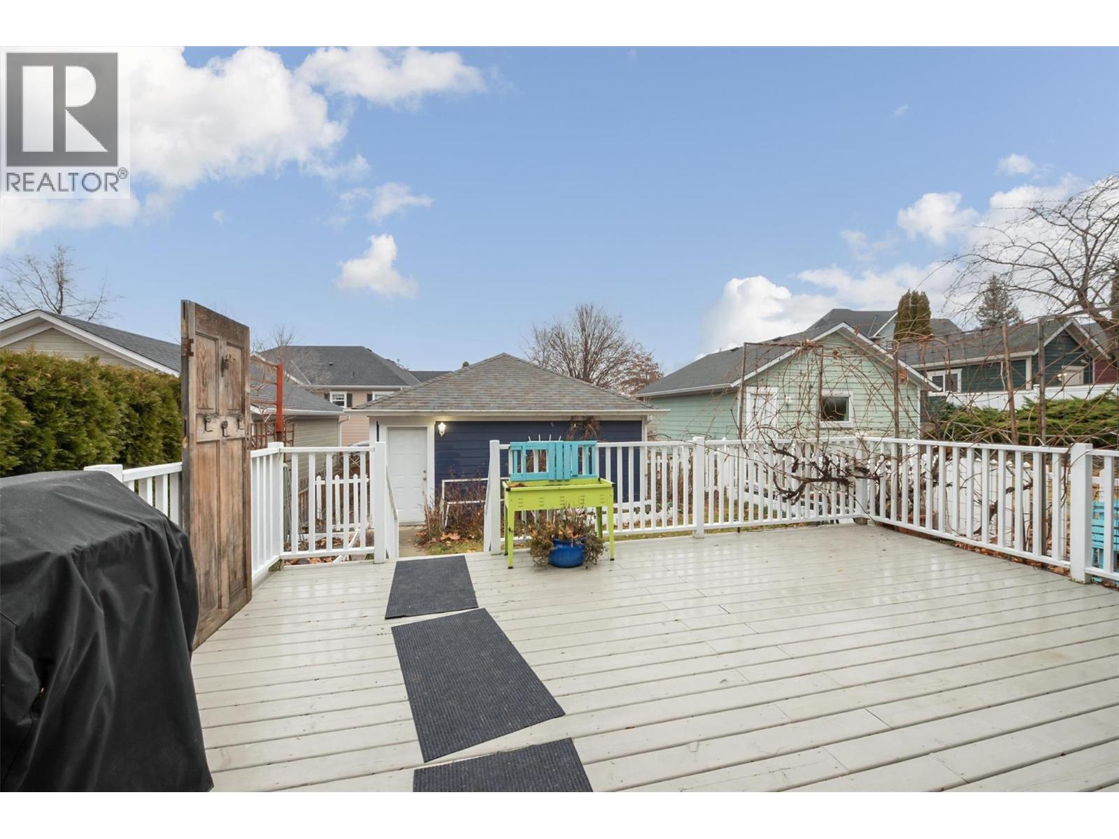 5280 Allenby Lane, Kelowna