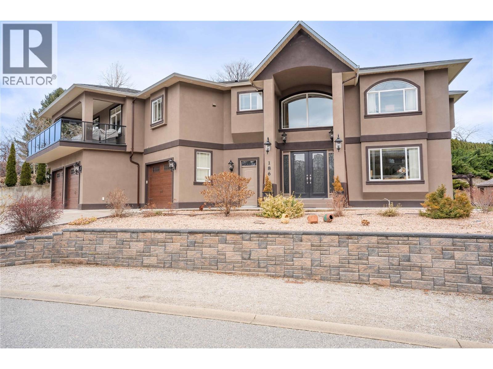 186 Jewel Place, Summerland