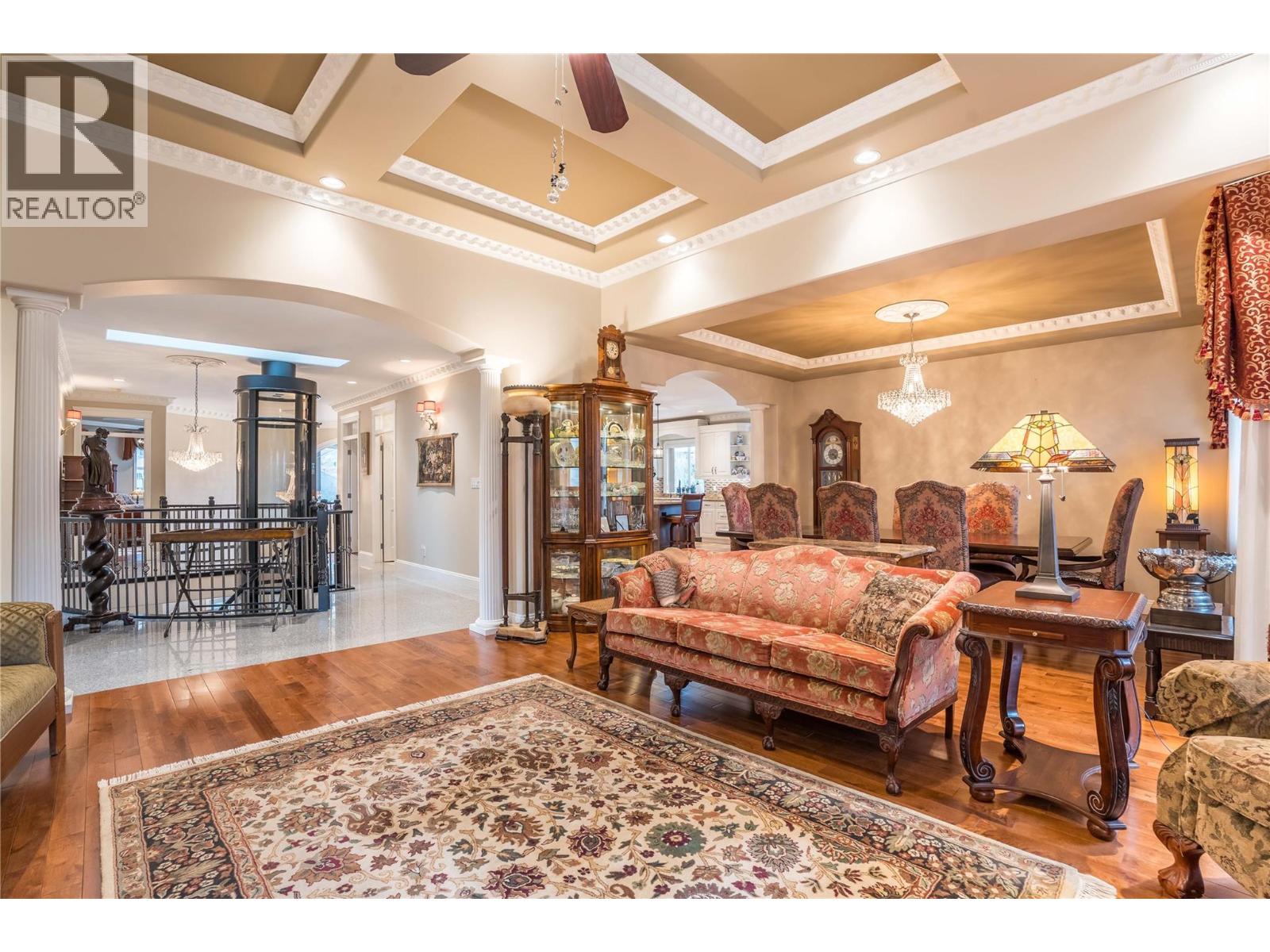 186 Jewel Place, Summerland