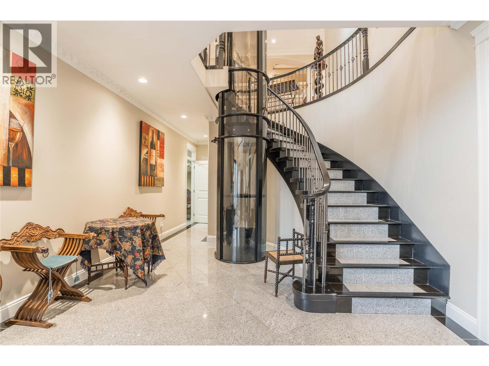 186 Jewel Place, Summerland