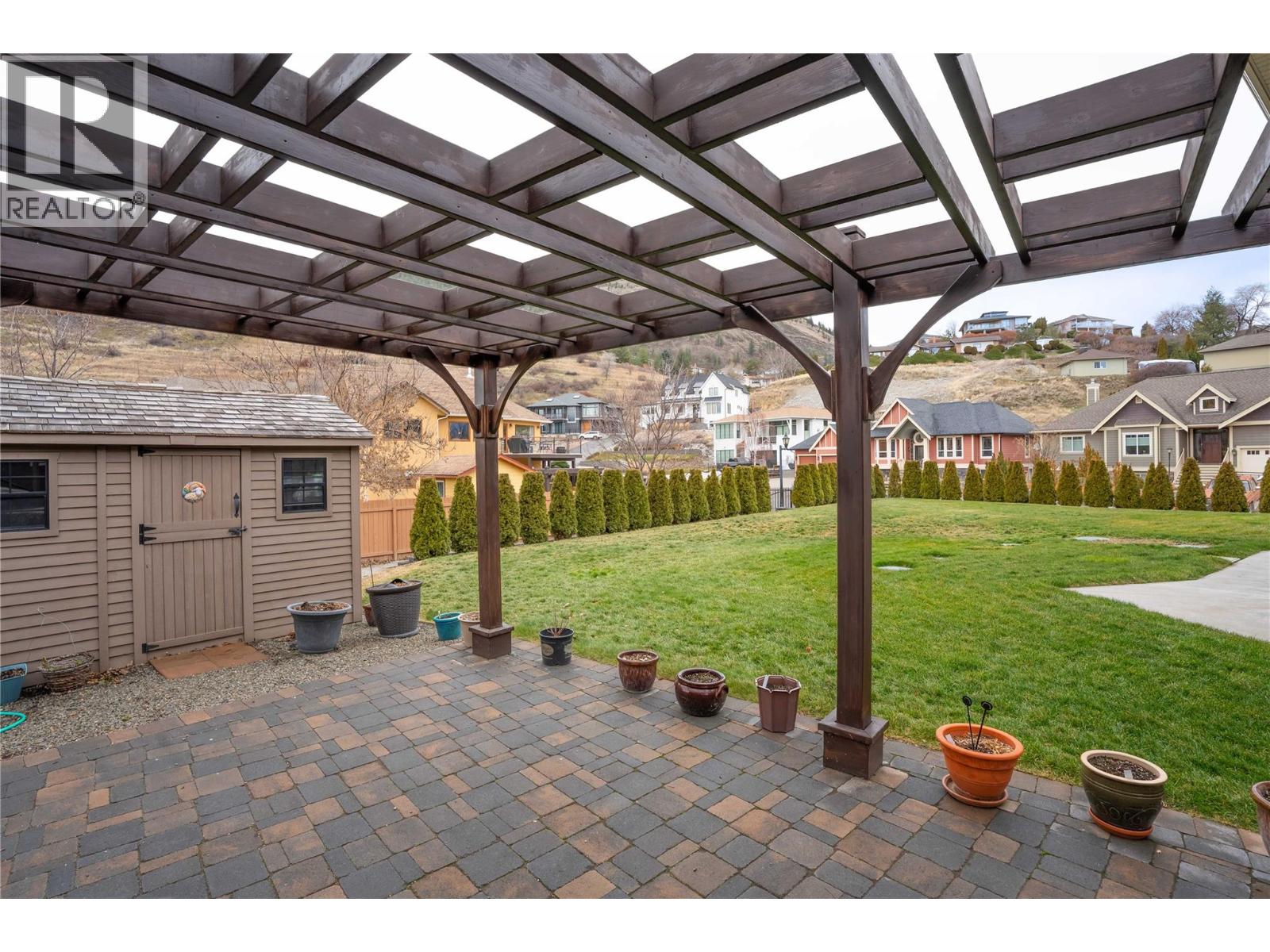 186 Jewel Place, Summerland