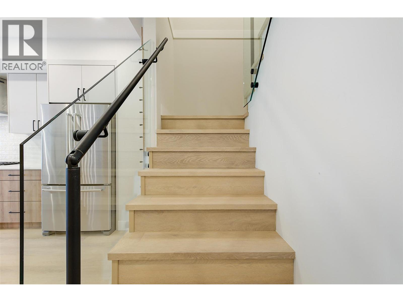 4 839 Lawson Avenue, Kelowna