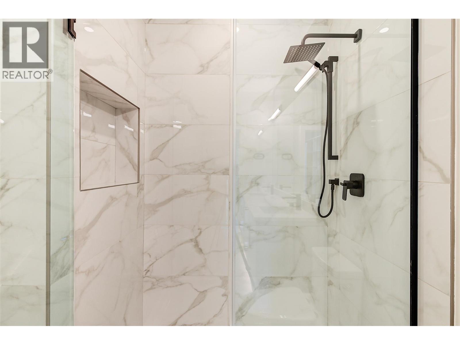 4 839 Lawson Avenue, Kelowna