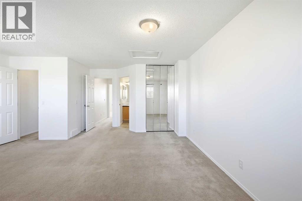 Single Family House for Sale in  Royal Birch Mount NW Royal Oak Calgary 