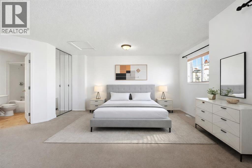 Single Family House for Sale in  Royal Birch Mount NW Royal Oak Calgary 