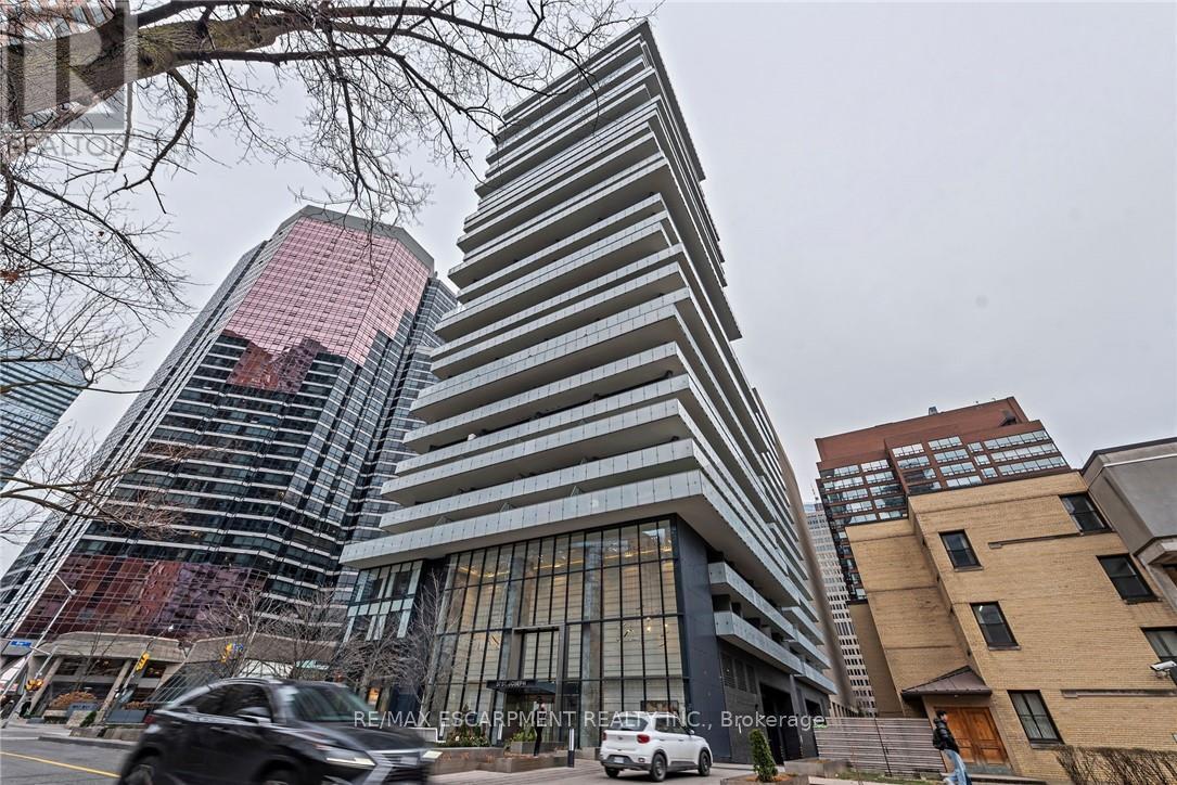 #206 57 ST JOSEPH STREET - 2