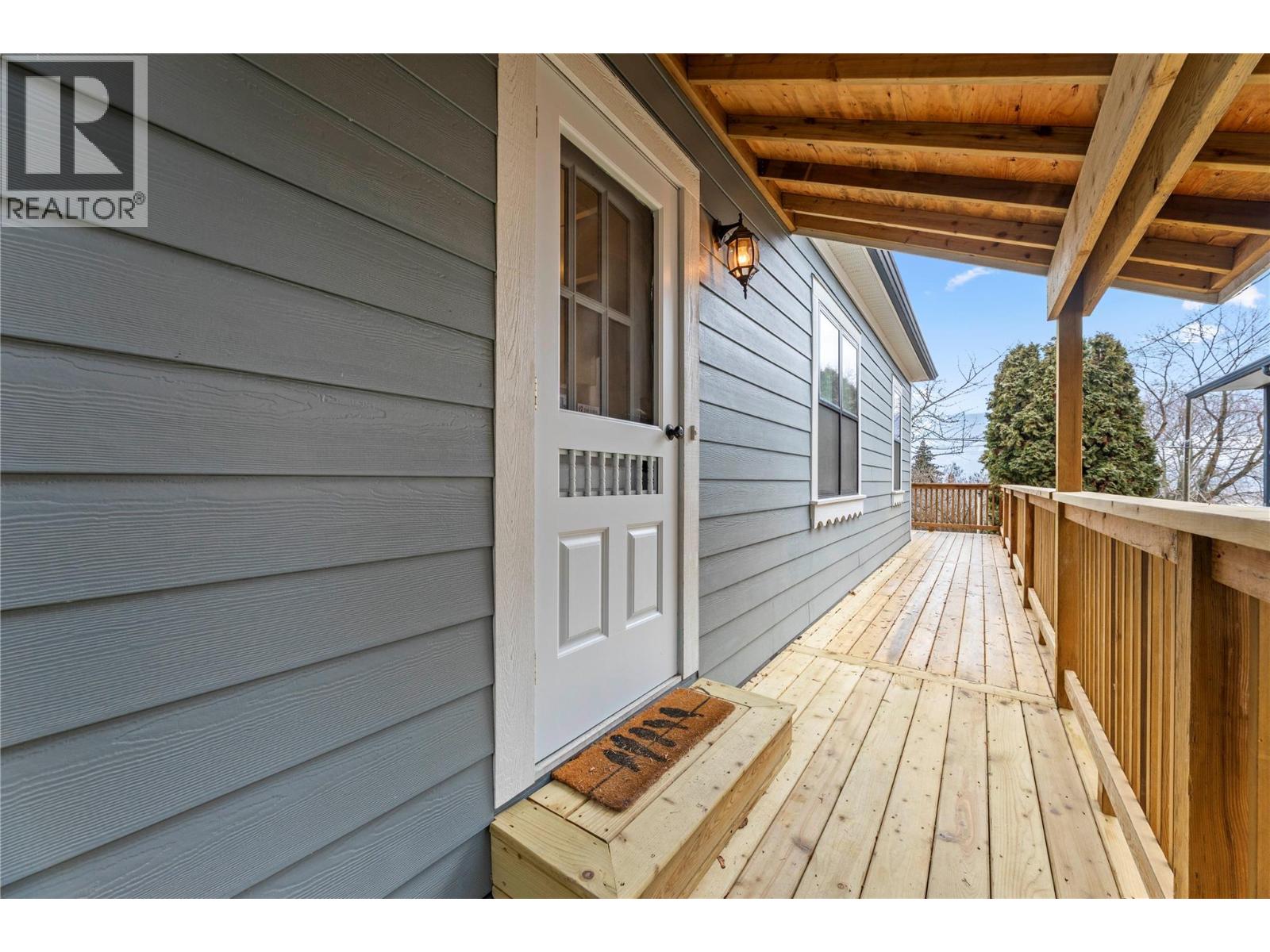 550 6 Street, Salmon Arm