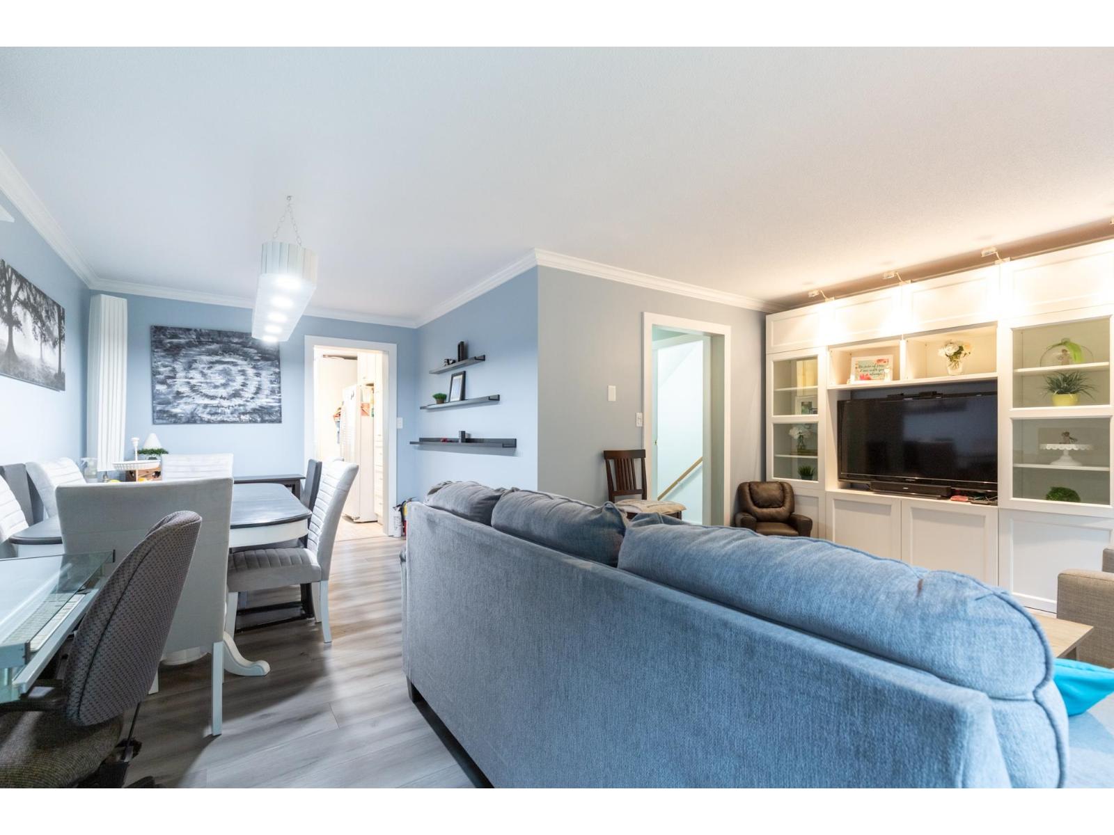 40 2998 MOUAT DRIVE — photo 9