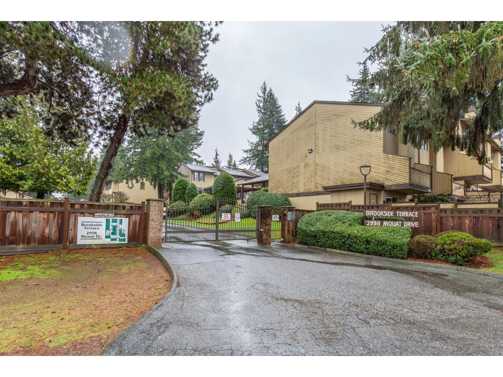40 2998 MOUAT DRIVE — photo 40