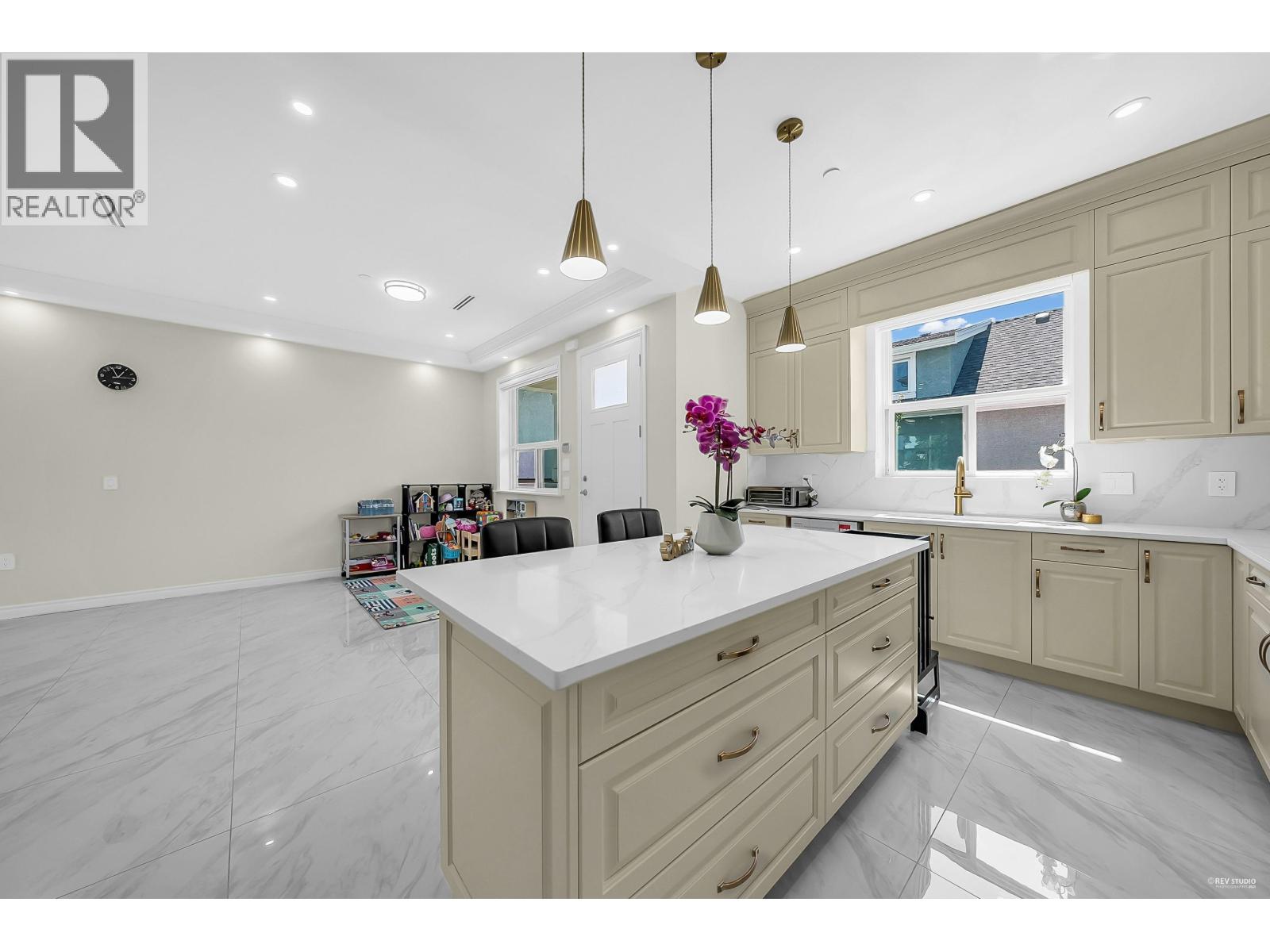 2936 E 2ND AVENUE, Vancouver