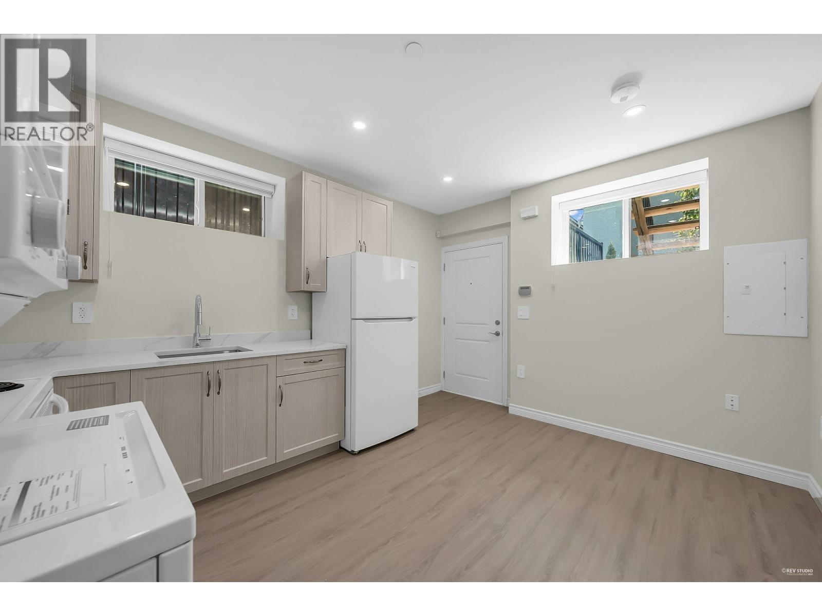 2936 E 2ND AVENUE, Vancouver