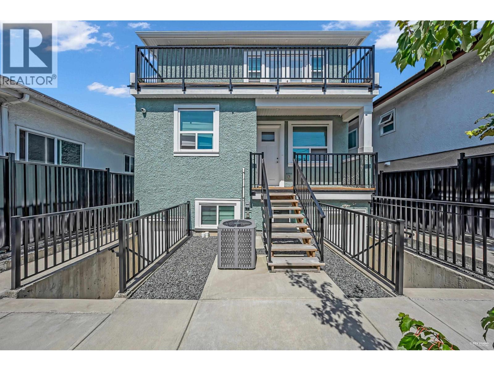 2936 E 2ND AVENUE, Vancouver