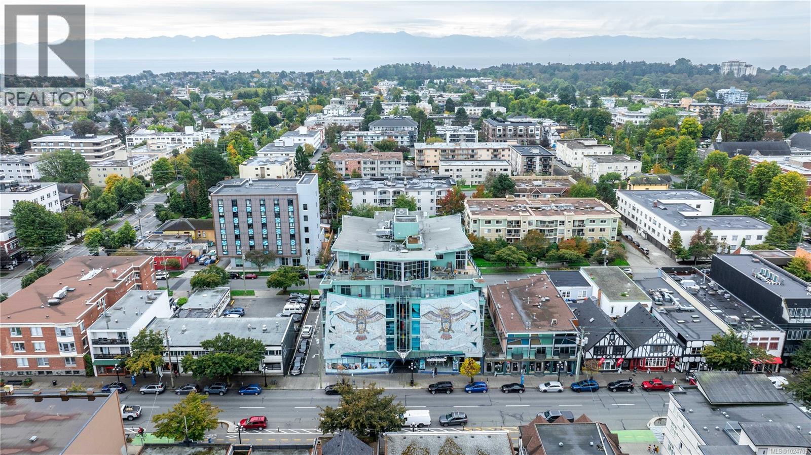 512 1061 Fort Street, Victoria