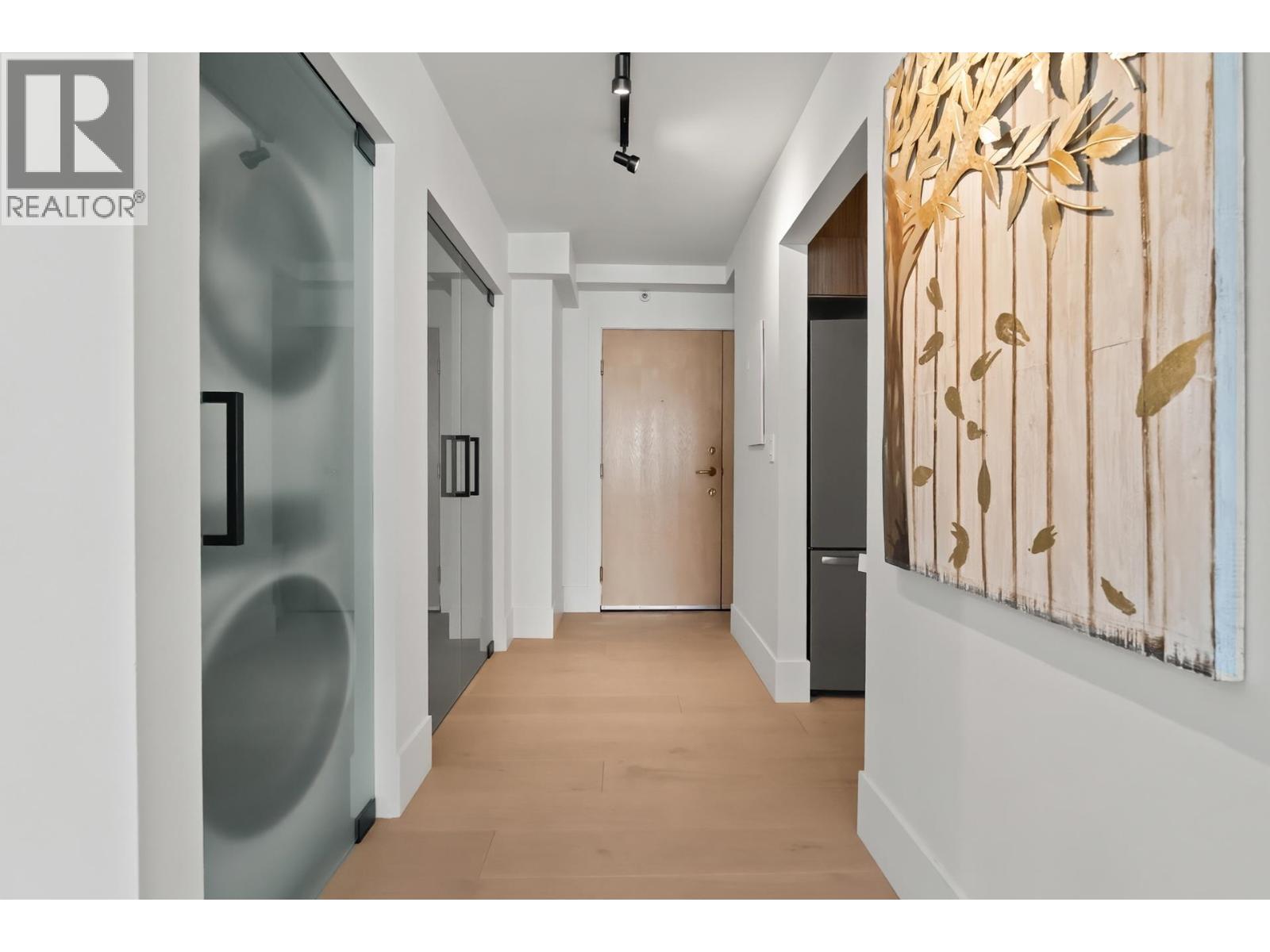 6D 328 TAYLOR WAY, West Vancouver