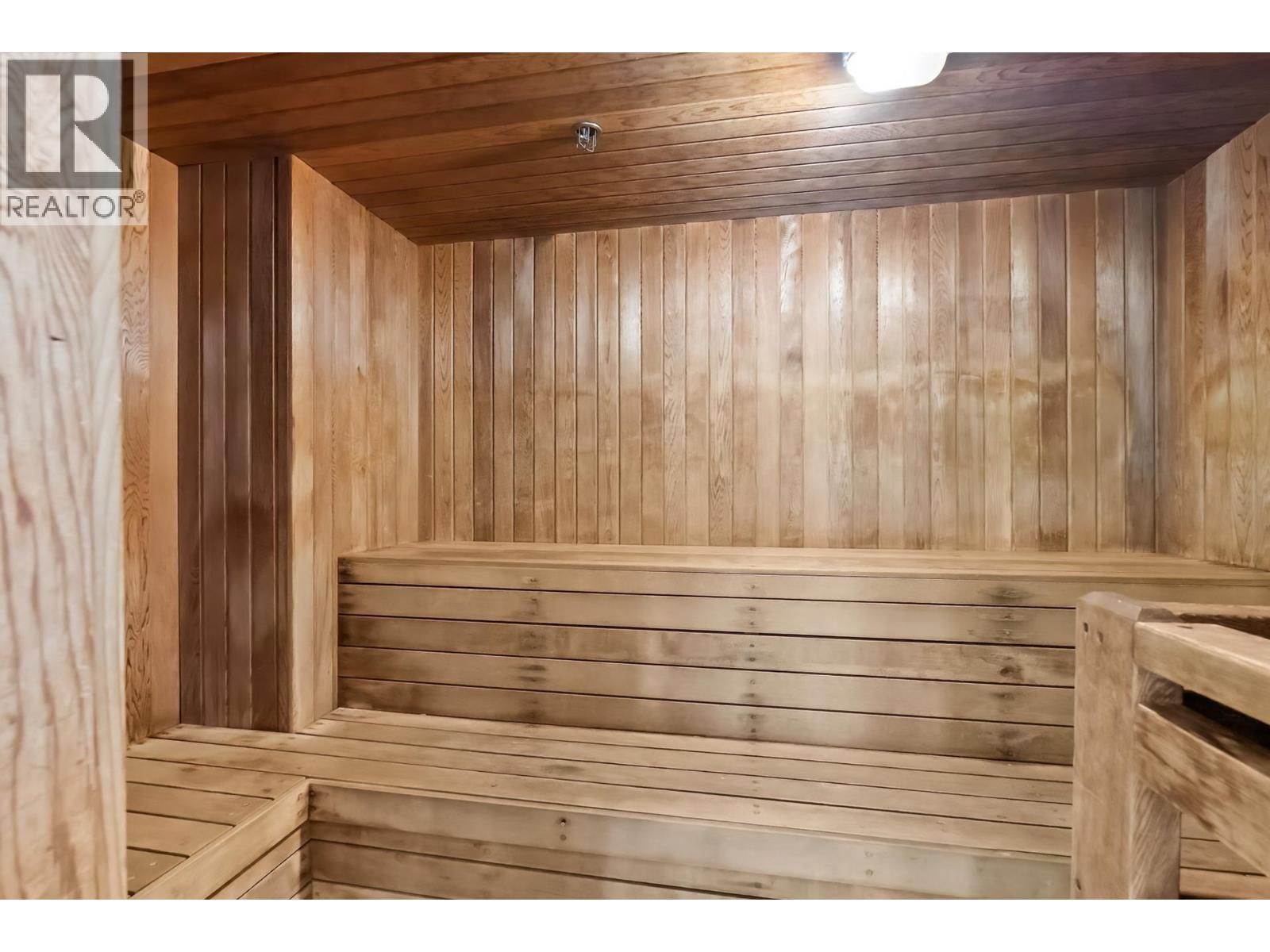 6D 328 TAYLOR WAY, West Vancouver