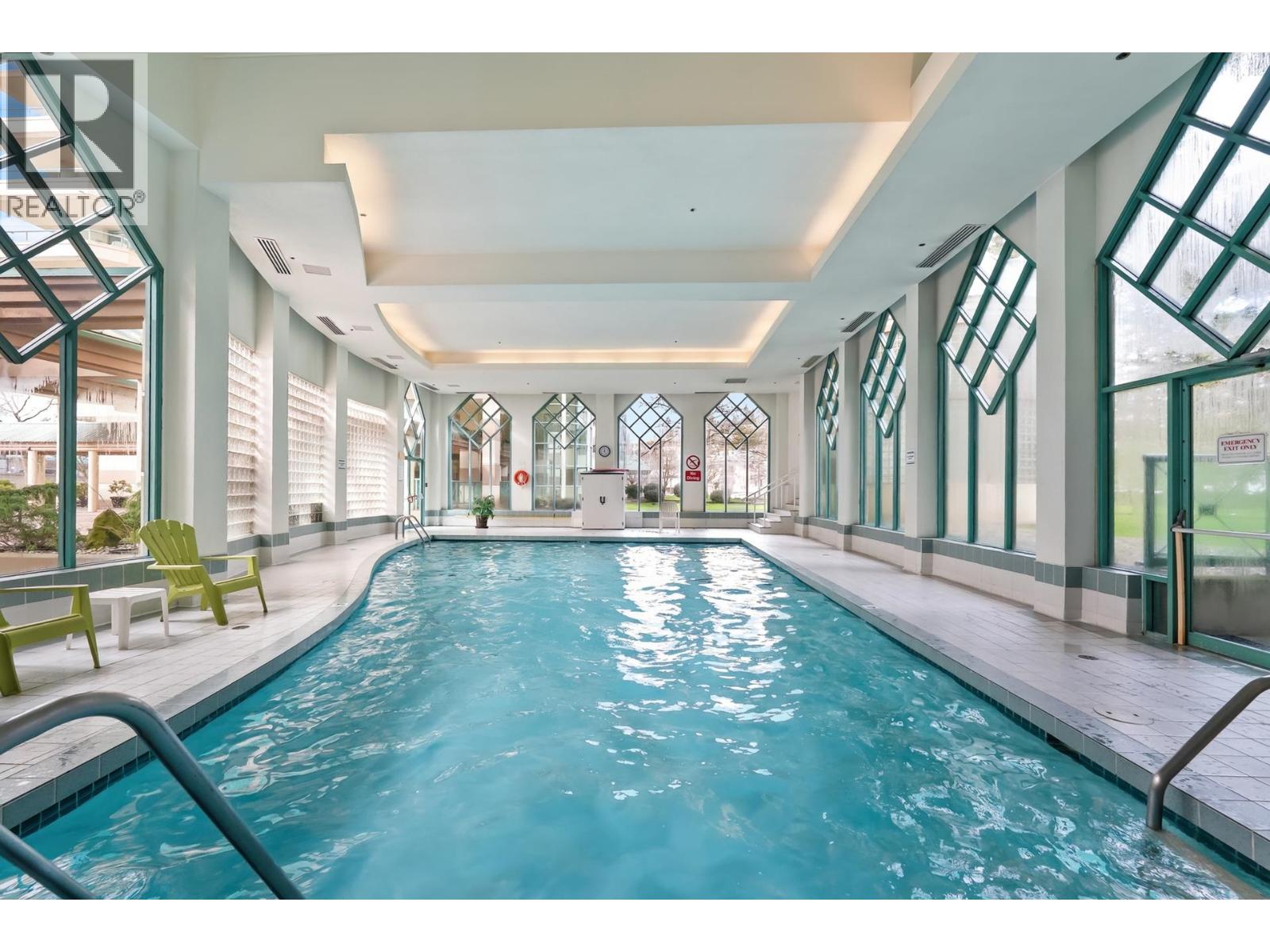 6D 328 TAYLOR WAY, West Vancouver