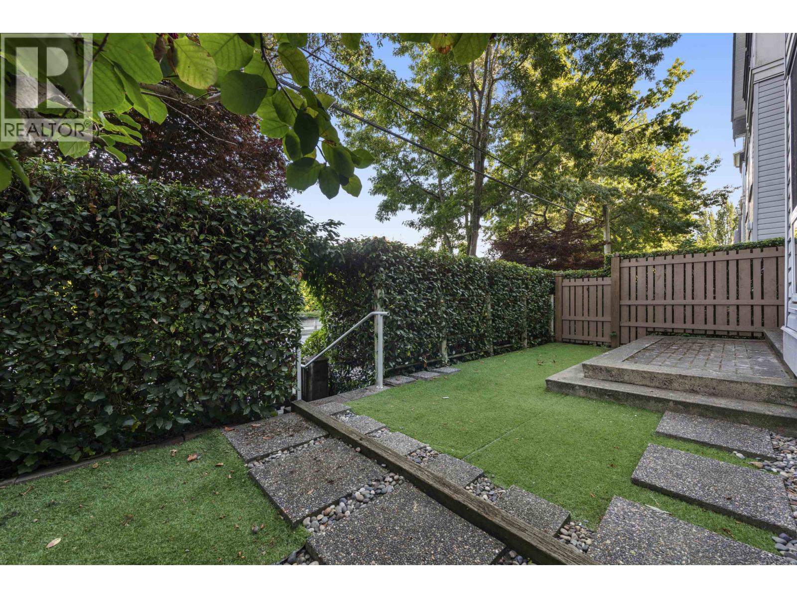 #104-12633 NO 2 Road, Richmond