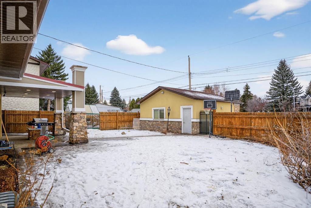 Single Family House for Sale in  Lake Ontario Drive SE Lake Bonavista Calgary 