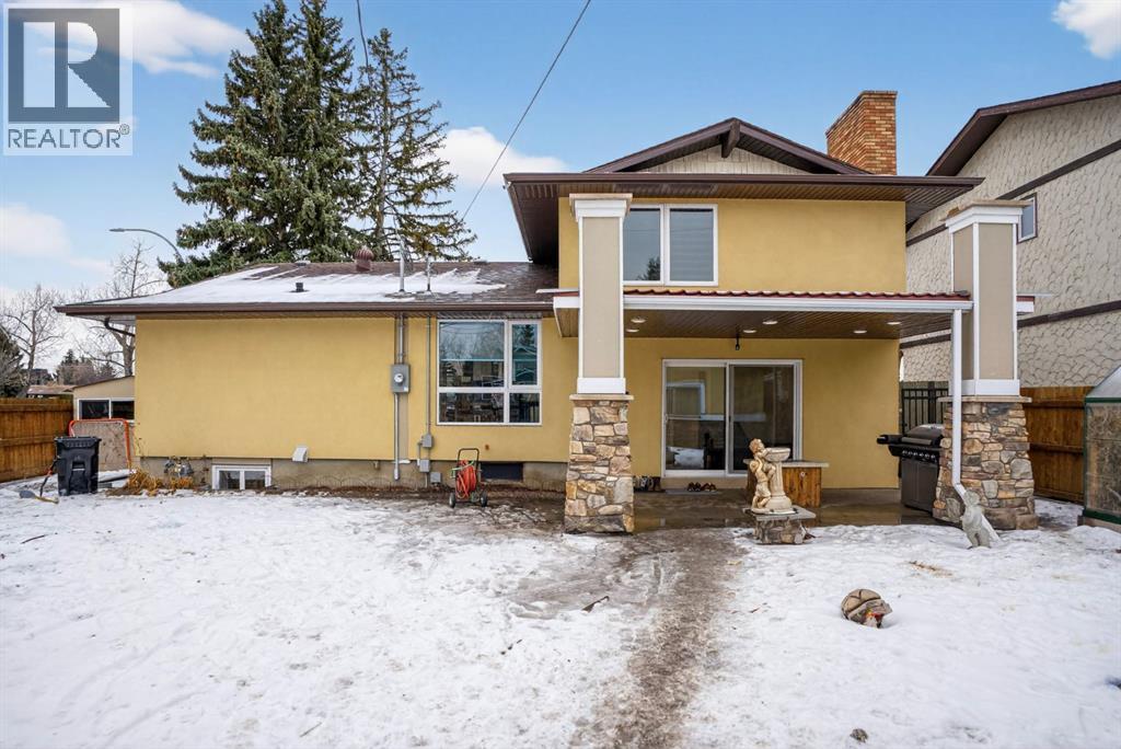 Single Family House for Sale in  Lake Ontario Drive SE Lake Bonavista Calgary 