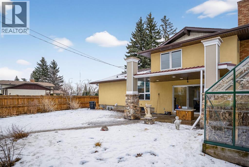 Single Family House for Sale in  Lake Ontario Drive SE Lake Bonavista Calgary 