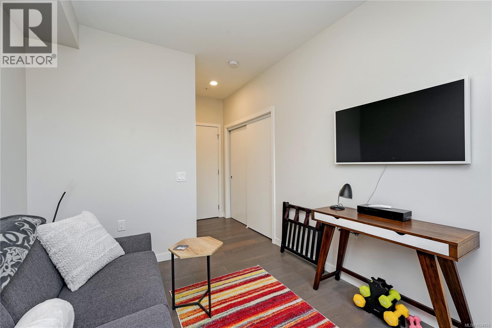 308 7162 West Saanich Rd, Central Saanich