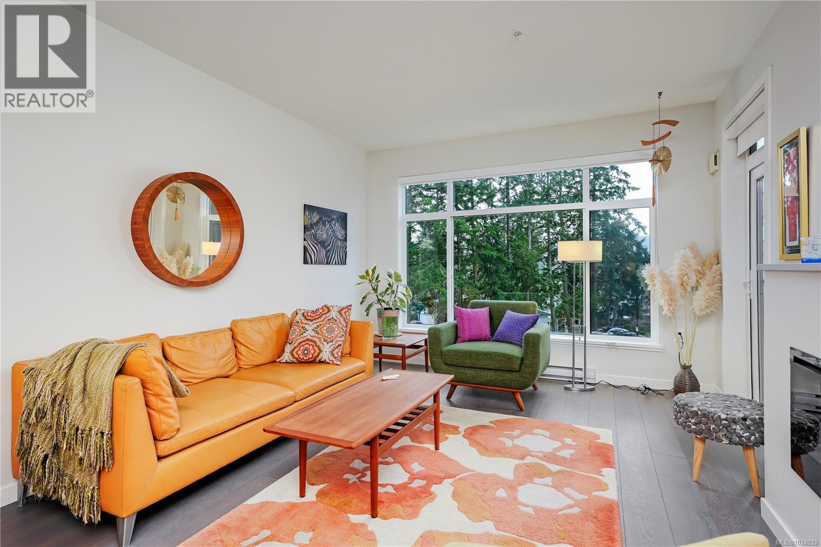 308 7162 West Saanich Rd, Central Saanich