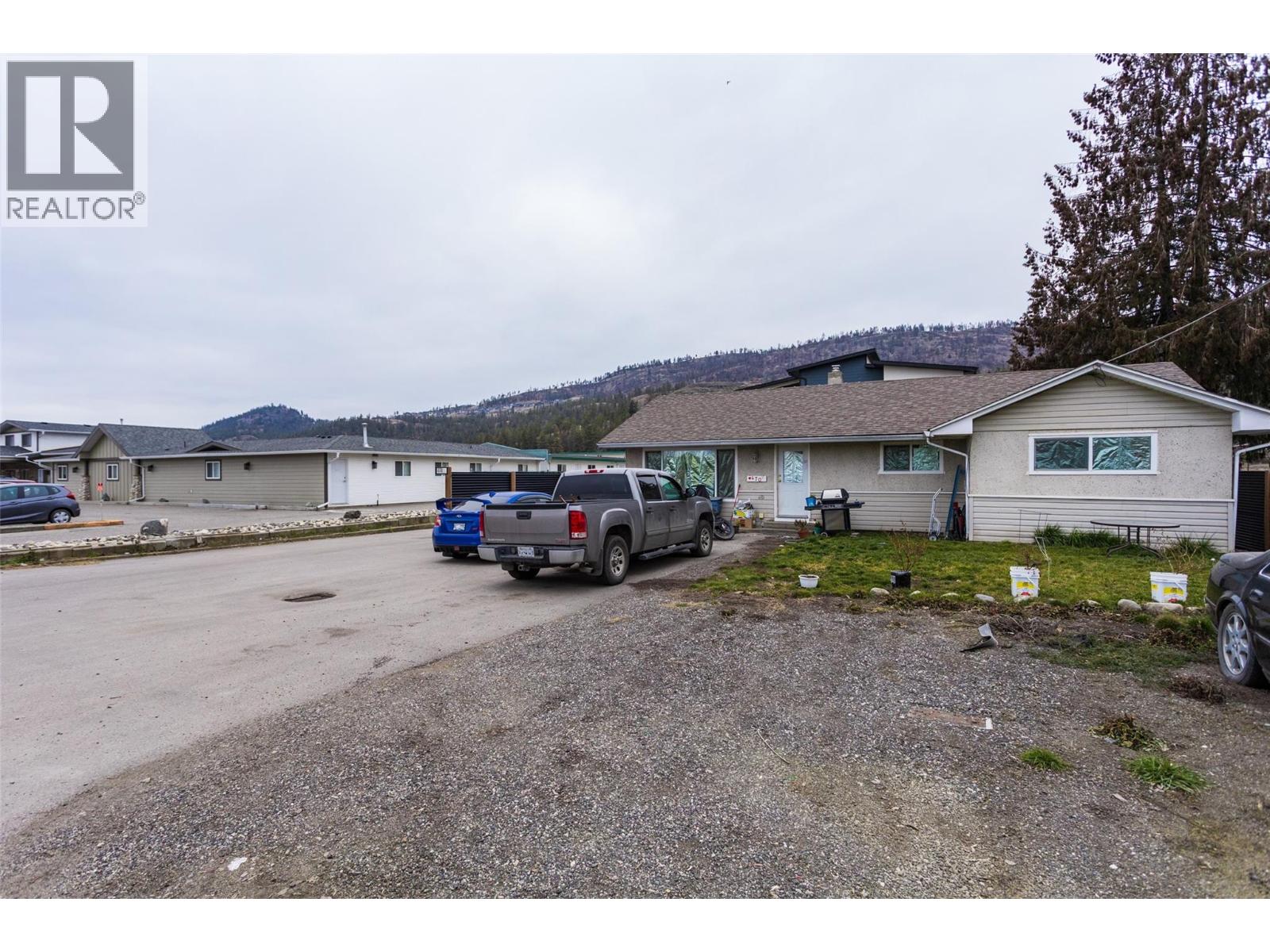 470 Snowsell Street North, Kelowna