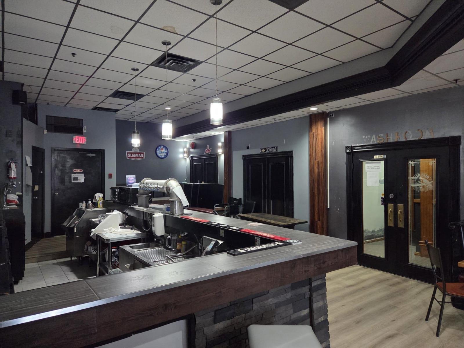 Retail for Rent in Surrey – 120 33790 ESSENDENE AVENUE, Surrey - Image 5