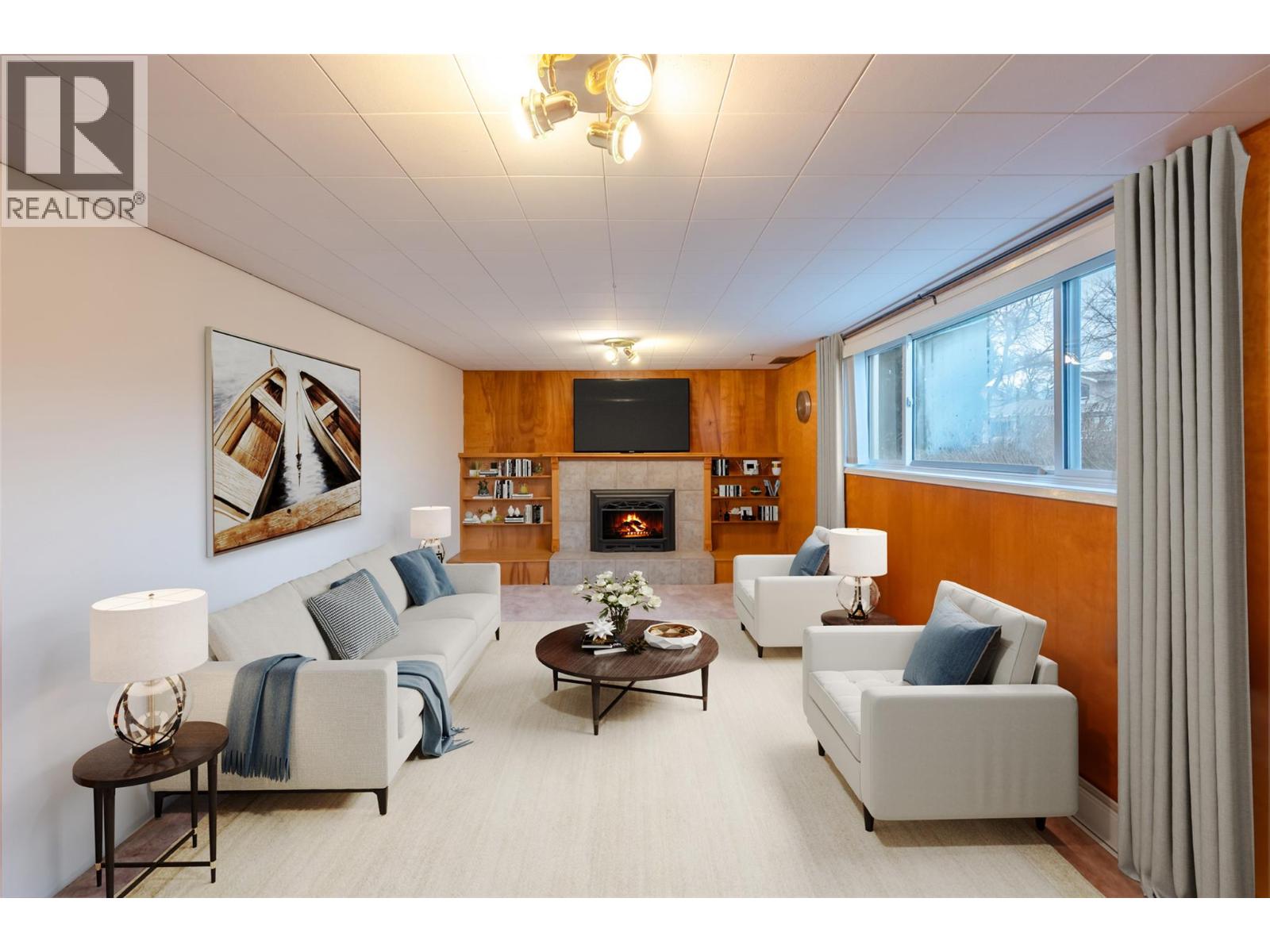 5010 CROIL Avenue, Summerland