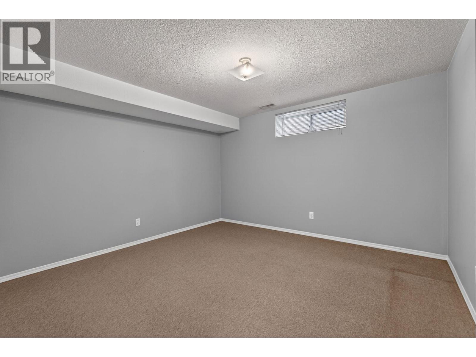 3 205 Gerstmar Road, Kelowna