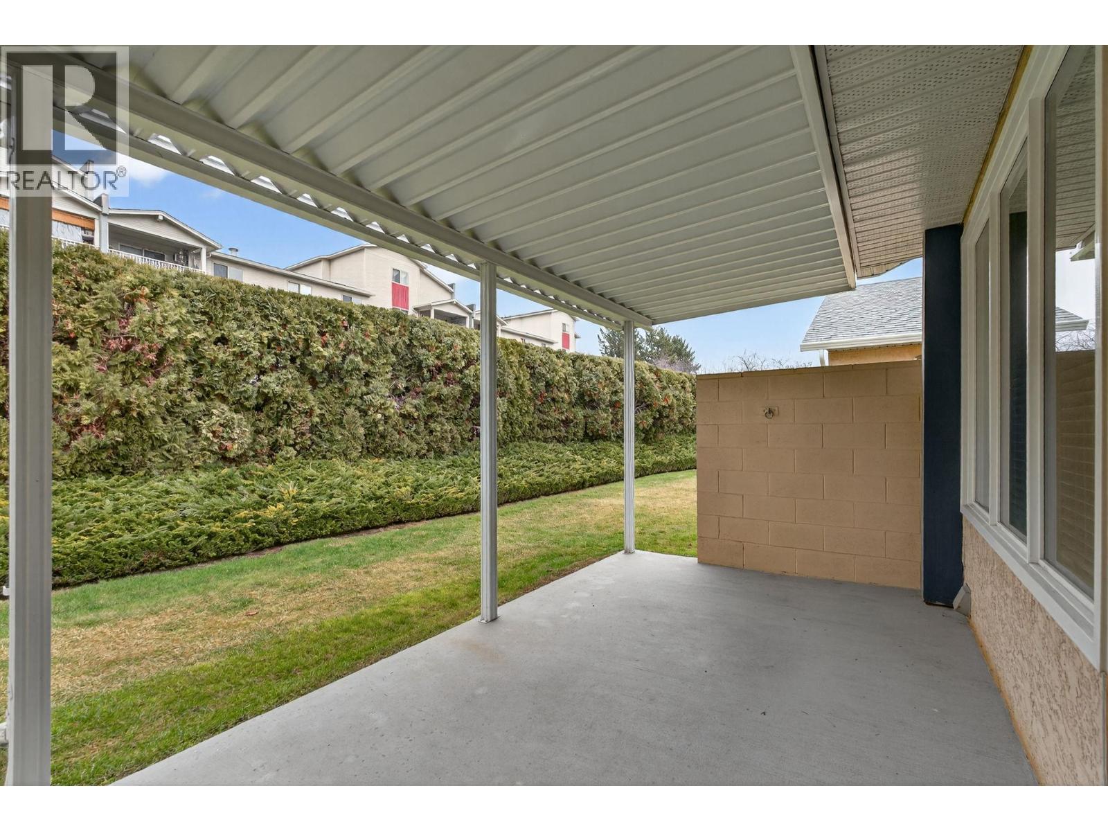 3 205 Gerstmar Road, Kelowna