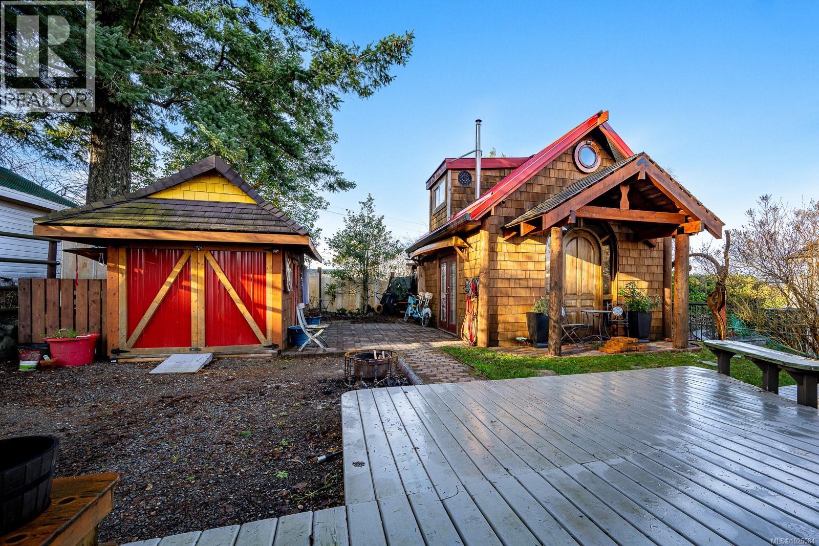 951 Dogwood St, Campbell River